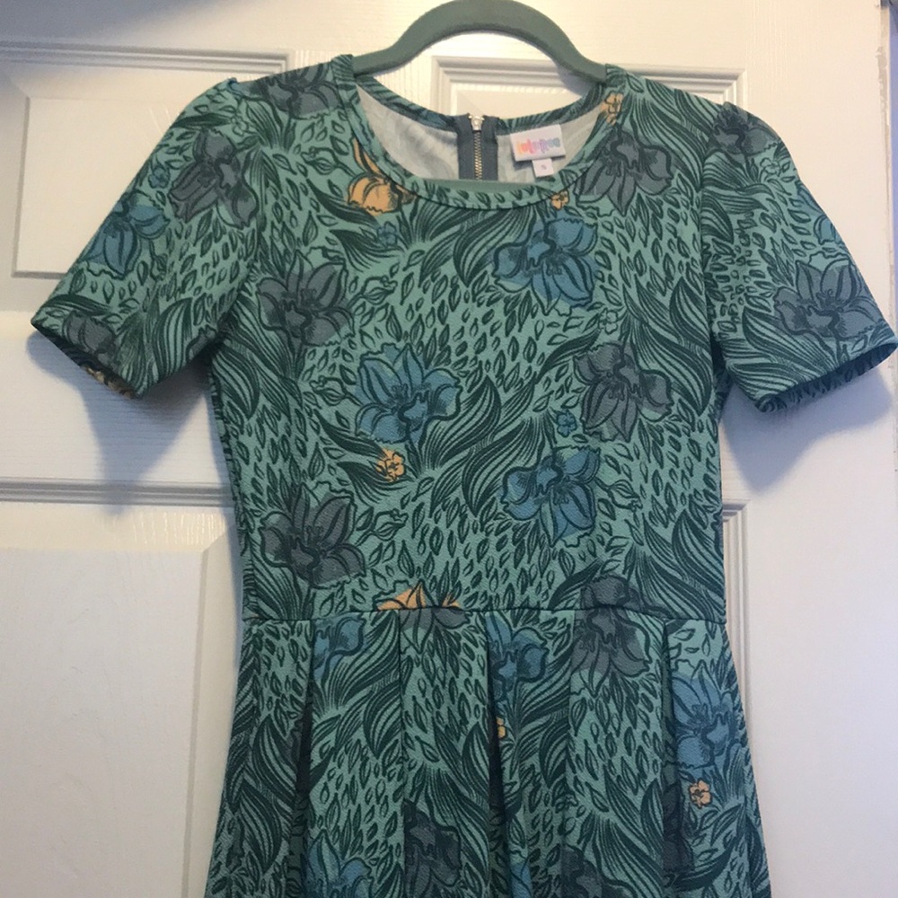 LuLaRoe Amelia